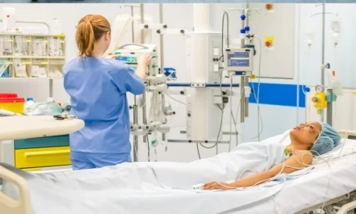 CRITICAL CARE NURSE